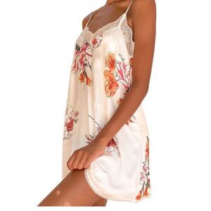 Lulu's Nostalgic Heart Ivory Floral Satin Chemise with Lace Trim Size Small